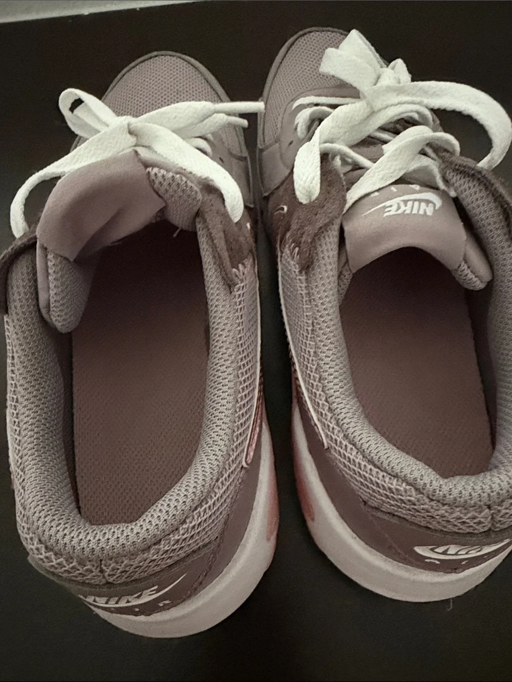 Nike Excee Mauve & Pink Casual Sneakers.